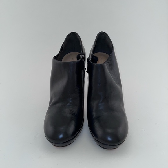 Via Spiga Sheri Black Leather Heeled Ankle Booties, Size 8 - Picture 5 of 8